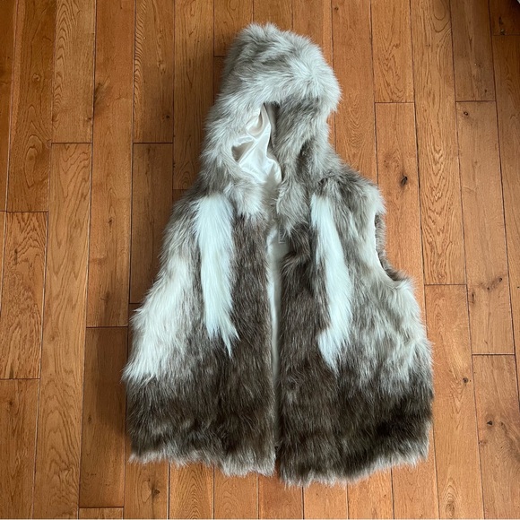 A New Day Hooded Faux Fur Vest - One Size - Picture 2 of 5